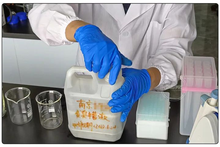 潔匠凈化·的凈工業(yè)除臭劑_切削液變質(zhì)、發(fā)臭，車間異味污染大，除臭劑該怎么選？