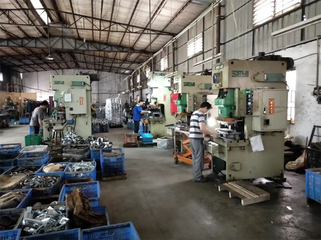 潔匠凈化·的凈工業(yè)除臭劑_五金加工廠有機廢氣異味控制，Dejing的凈?除臭劑如何做到？