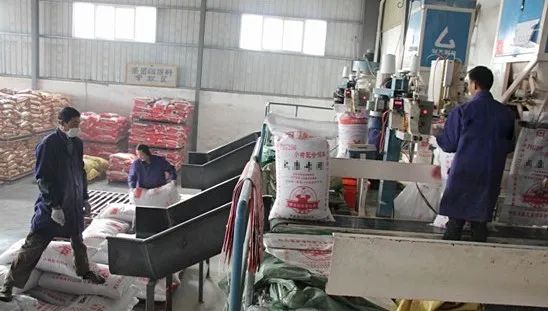 飼料廠車間腥臭味擾民，就用Dejing的凈飼料廠專用除臭劑.jpg