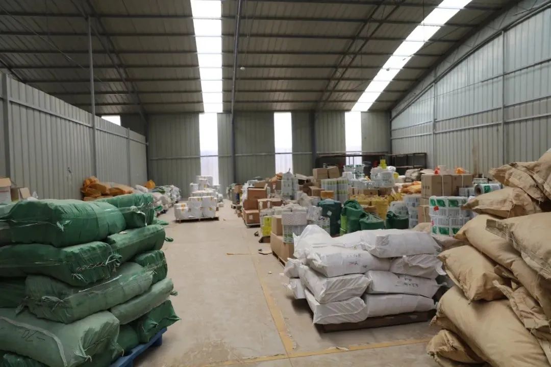 飼料廠車間腥臭味擾民，就用Dejing的凈飼料廠專用除臭劑.jpg