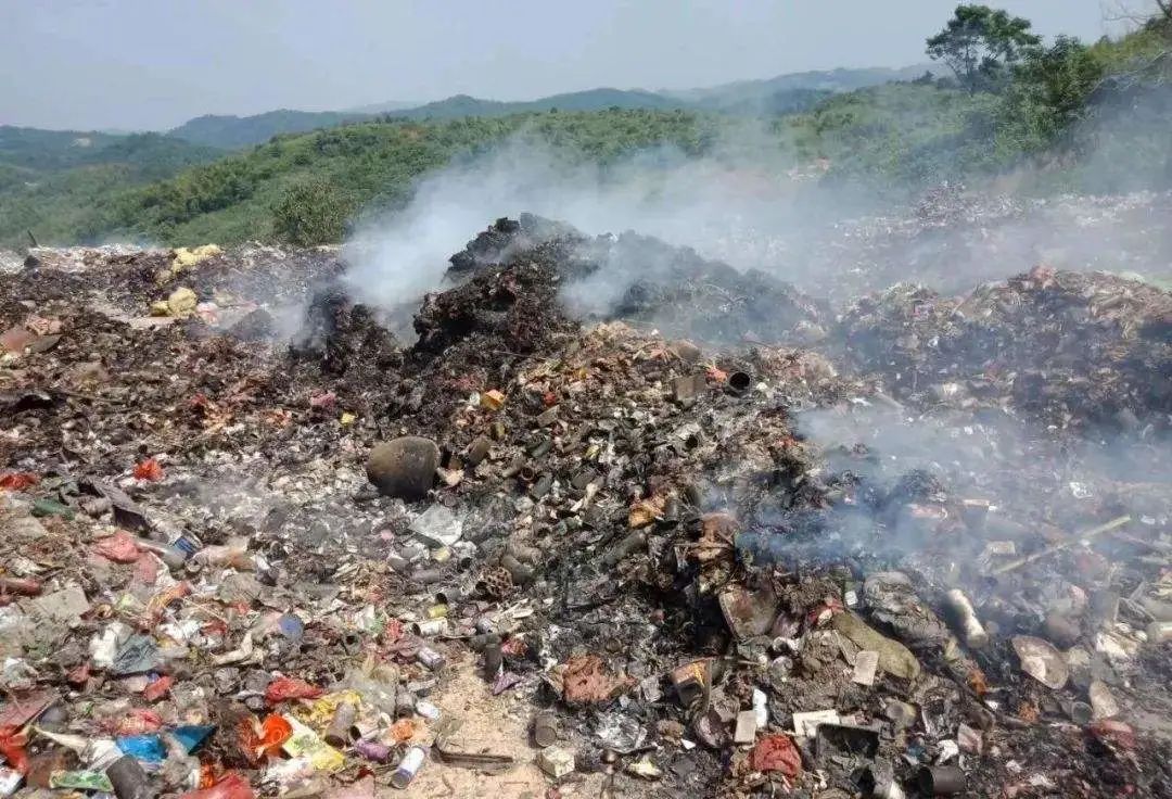 國內垃圾臭氣問題嚴峻，潔匠異味控制液帶來清新.jpg